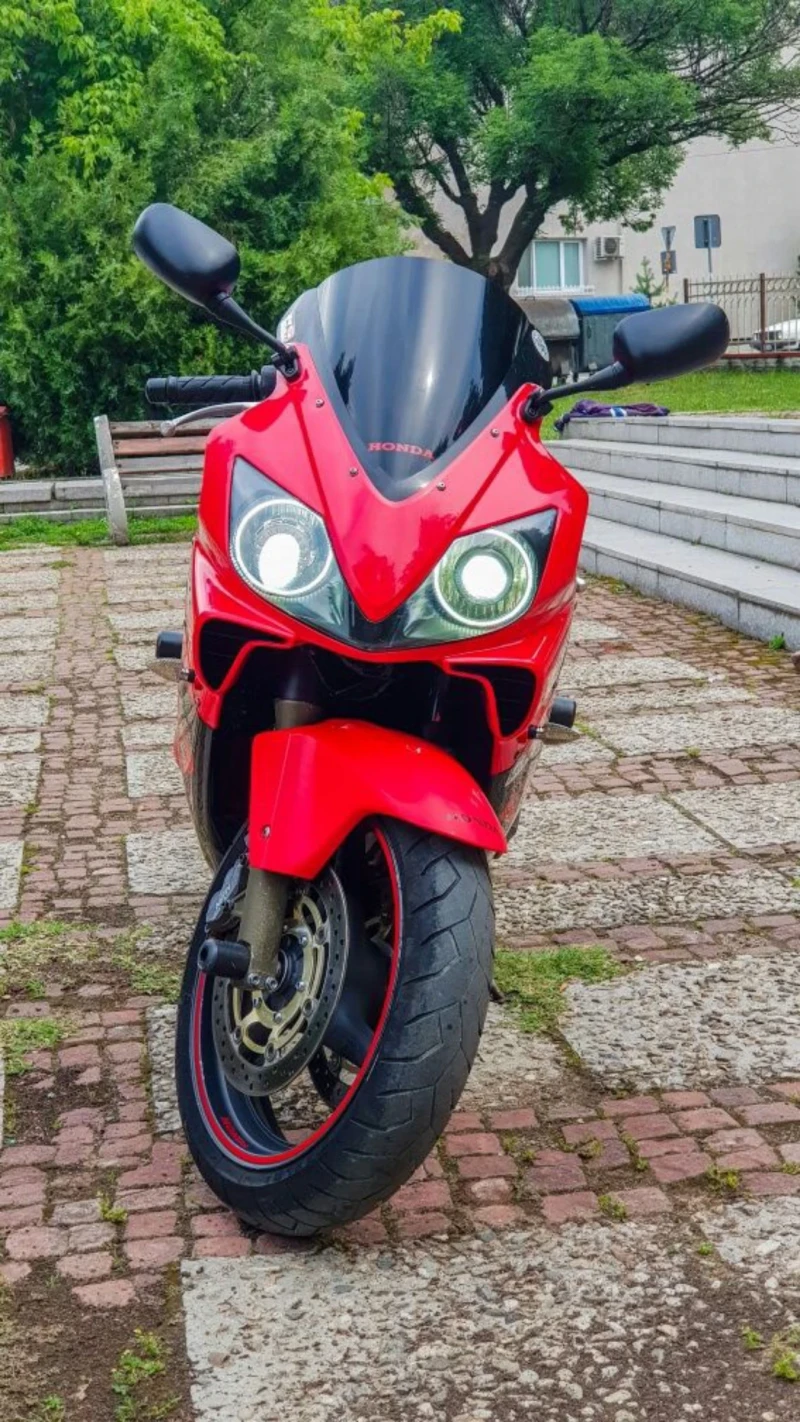 Honda Cbr F 4i sport, снимка 3 - Мотоциклети и мототехника - 52497496