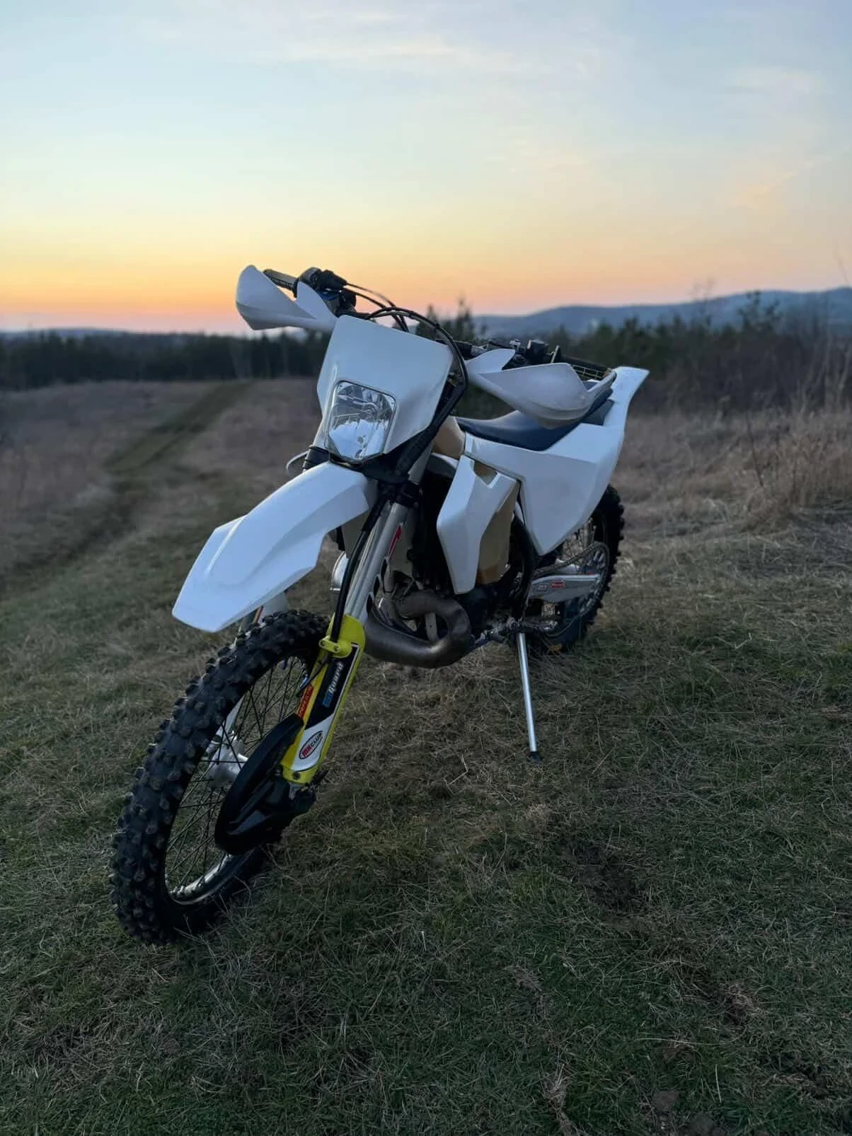 Husqvarna TE 300, снимка 2 - Мотоциклети и мототехника - 53744720