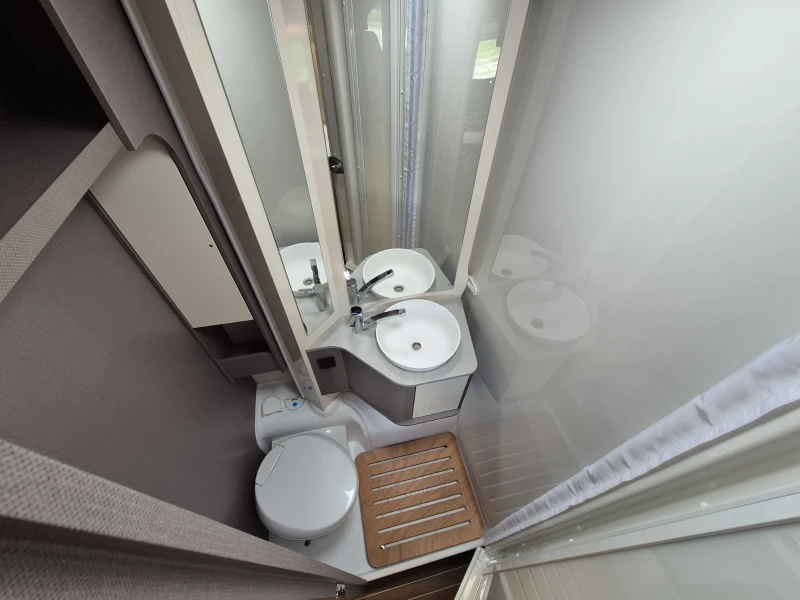 Кемпер Etrusko SB6.9 X-type, снимка 8 - Каравани и кемпери - 53222553