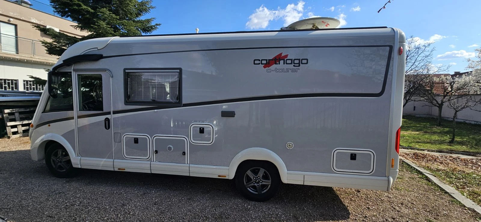 Кемпер Carthago C-tourer I 144QB - изображение 3
