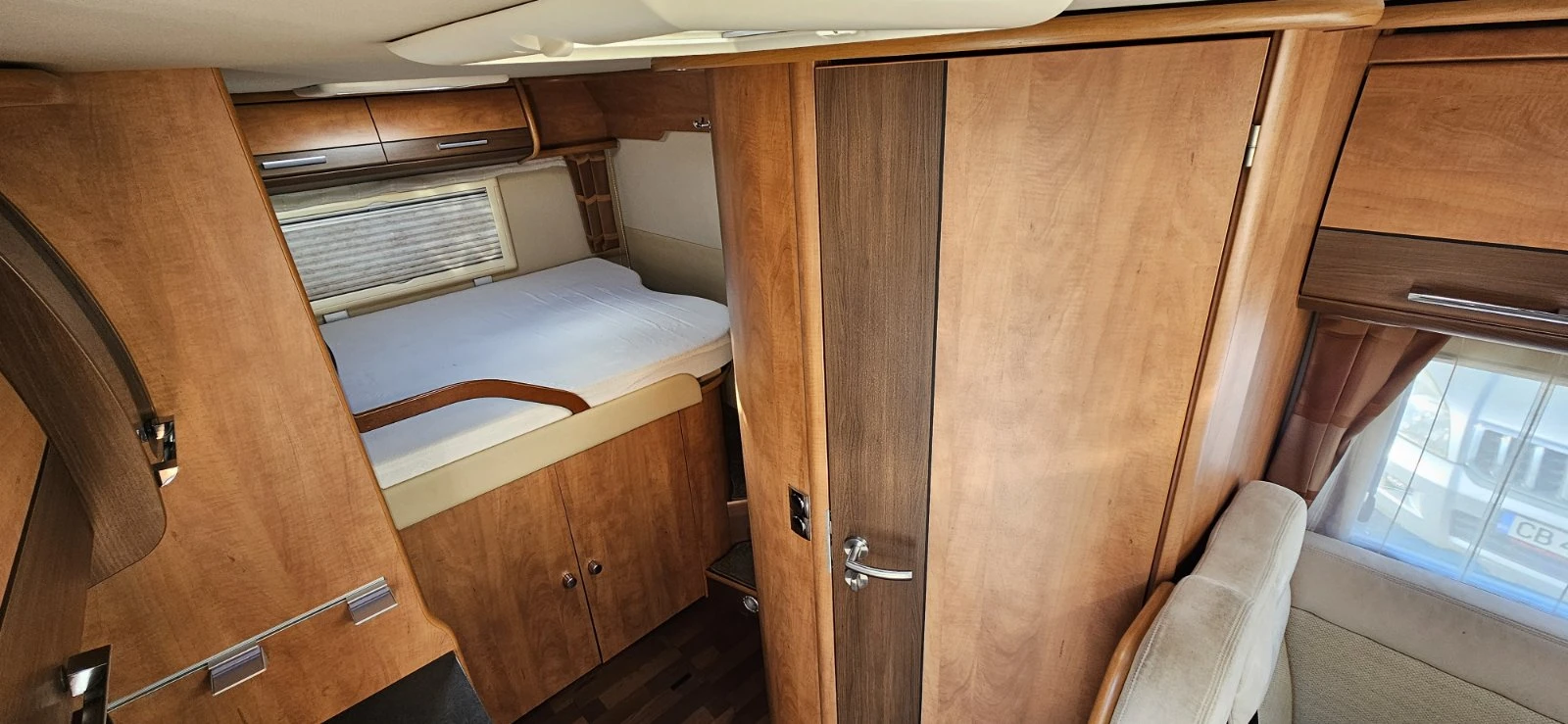 Кемпер Carthago C-tourer I 144QB - изображение 9