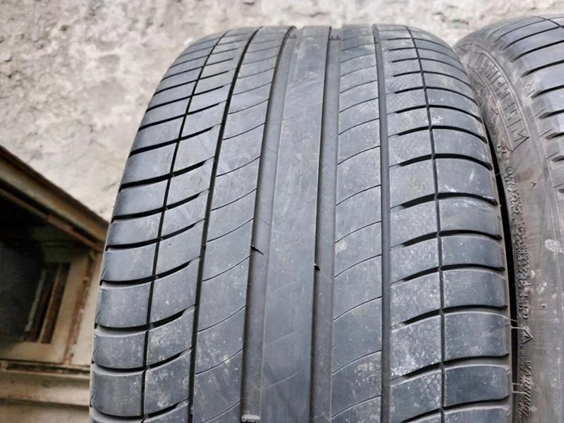 Гуми Летни 275/35R19, снимка 3 - Гуми и джанти - 36280227