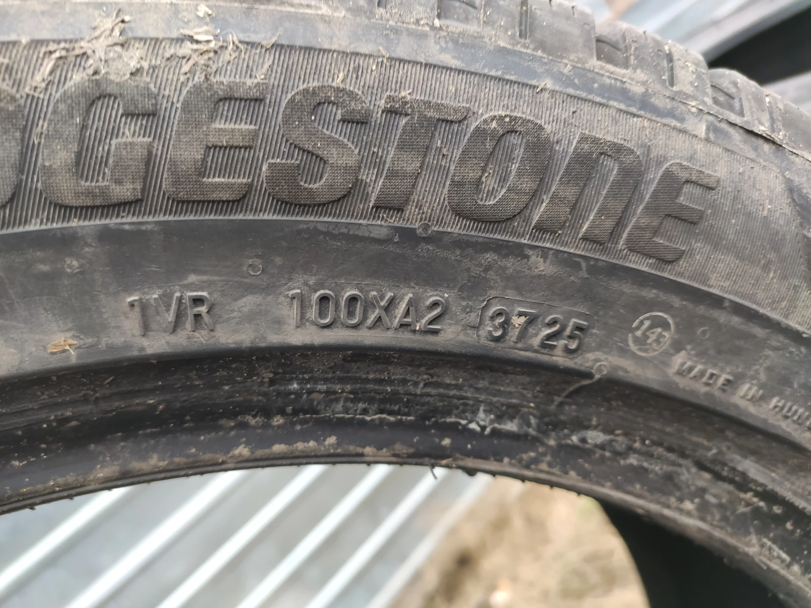 Гуми Зимни 255/50R20, снимка 6 - Гуми и джанти - 54634576