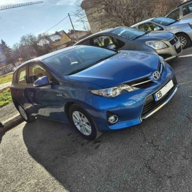 Toyota Auris 1.8 Hybrid* Обслужен * ПРОМОЦИЯ * Лизинг * Бартер, снимка 1