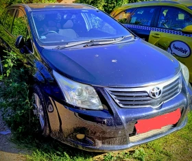 Обява за продажба на Toyota Avensis 2.0i avtomat ~5 500 лв. - изображение 1