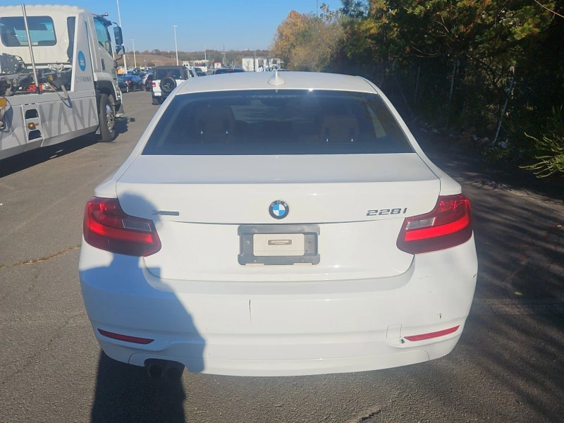 BMW 228 xDrive* Bluetooth* Telematics* Нави* Подгрев, снимка 4 - Автомобили и джипове - 48065215