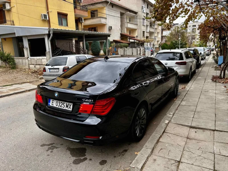 BMW 740, снимка 2 - Автомобили и джипове - 48088874