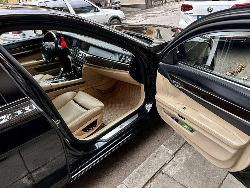 BMW 740, снимка 15 - Автомобили и джипове - 48088874