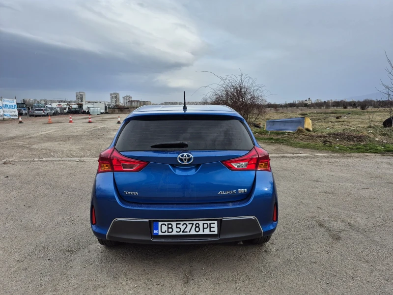 Toyota Auris 1.8 Hybrid* Промо * Лизинг * Бартер, снимка 3 - Автомобили и джипове - 48412541