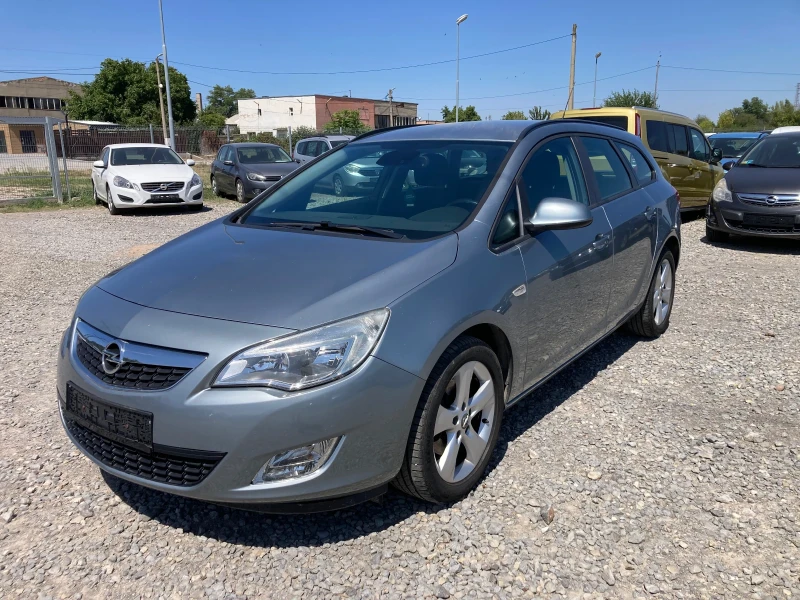 Opel Astra 1.7 CDTI, снимка 3 - Автомобили и джипове - 51366360