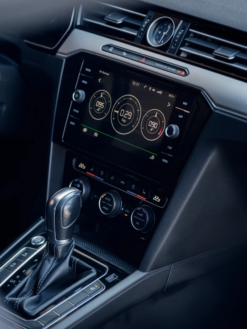 VW Arteon R-Line 2.0TSI 264HP 4 Motion, снимка 14 - Автомобили и джипове - 52209503