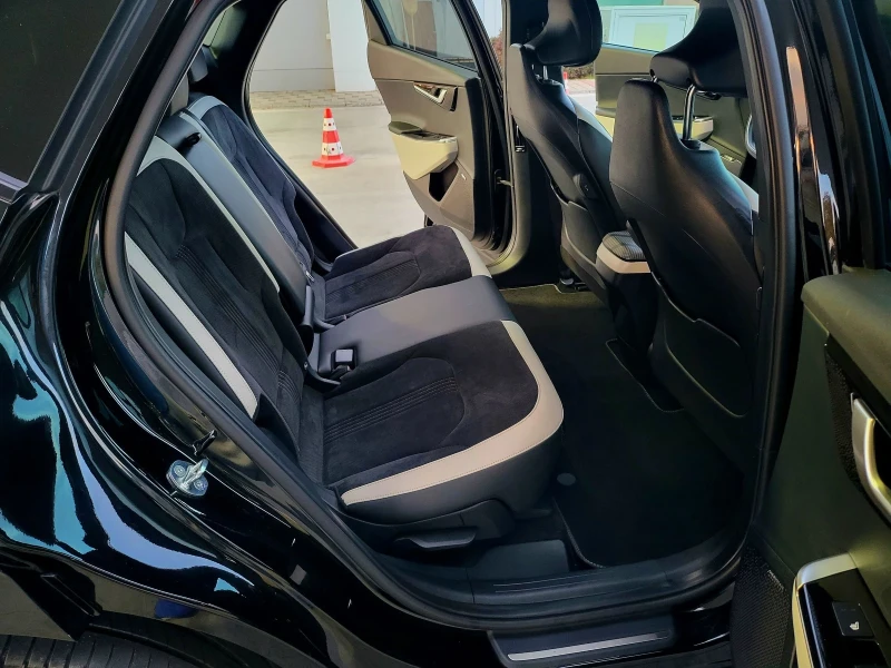 Kia EV6 GT-LINE 4x4 LONG RANGE FULL FULL, снимка 12 - Автомобили и джипове - 52259733