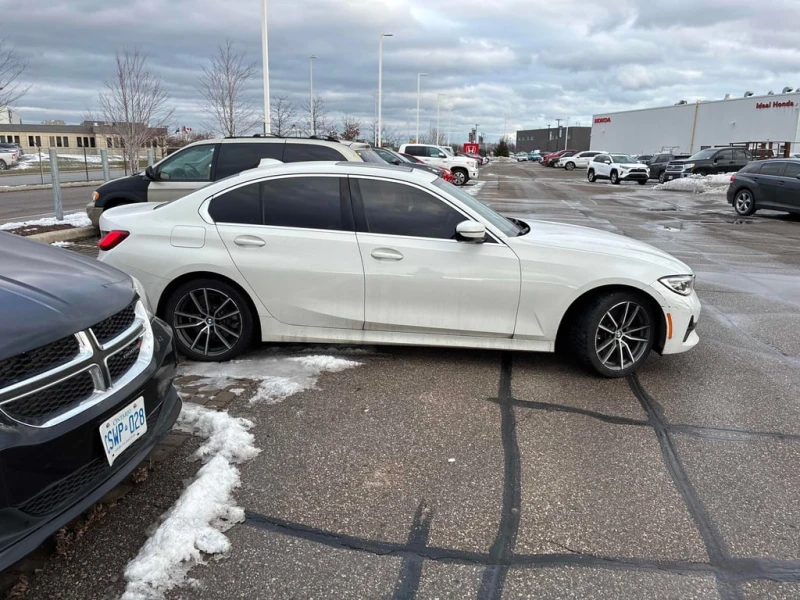 BMW 330 * 330i xDrive * CARFAX * ЦЕНА ДО БГ, снимка 3 - Автомобили и джипове - 52834675