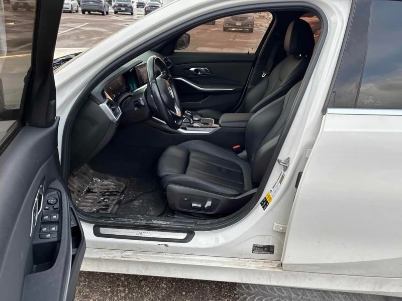 BMW 330 * 330i xDrive * CARFAX * ЦЕНА ДО БГ, снимка 5 - Автомобили и джипове - 52834675