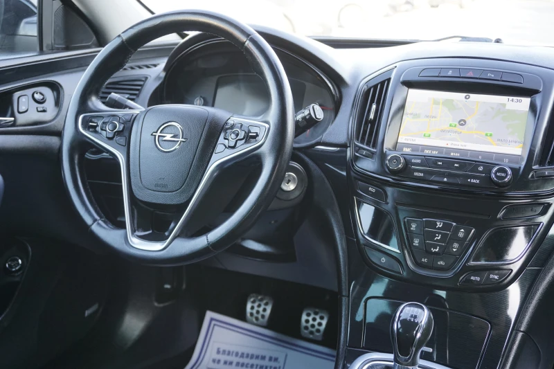 Opel Insignia 1.6/Сменени вериги/Нави/Кожа/Дигитал/Камера/BOSE, снимка 12 - Автомобили и джипове - 52864389