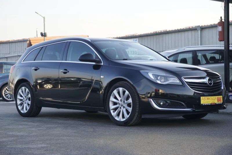 Opel Insignia 1.6/Сменени вериги/Нави/Кожа/Дигитал/Камера/BOSE