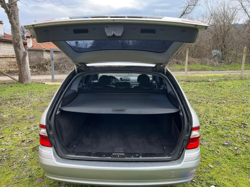 Mercedes-Benz E 320, снимка 7 - Автомобили и джипове - 53416826