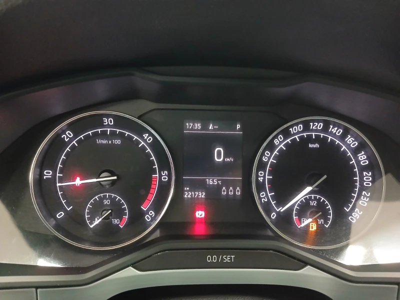 Skoda Superb 2.0 TDi/150 k.c./6DSG, снимка 8 - Автомобили и джипове - 53444997