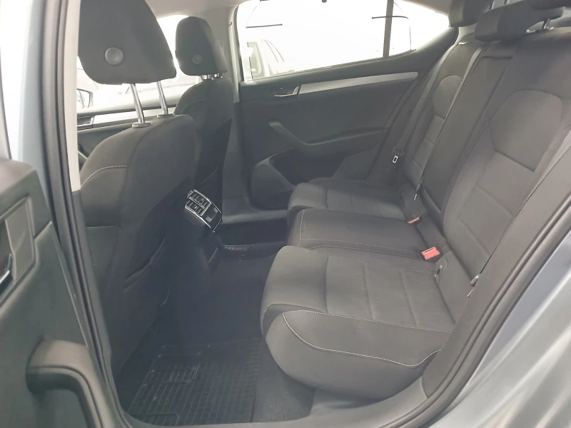 Skoda Superb 2.0 TDi/150 k.c./6DSG, снимка 6 - Автомобили и джипове - 53444997