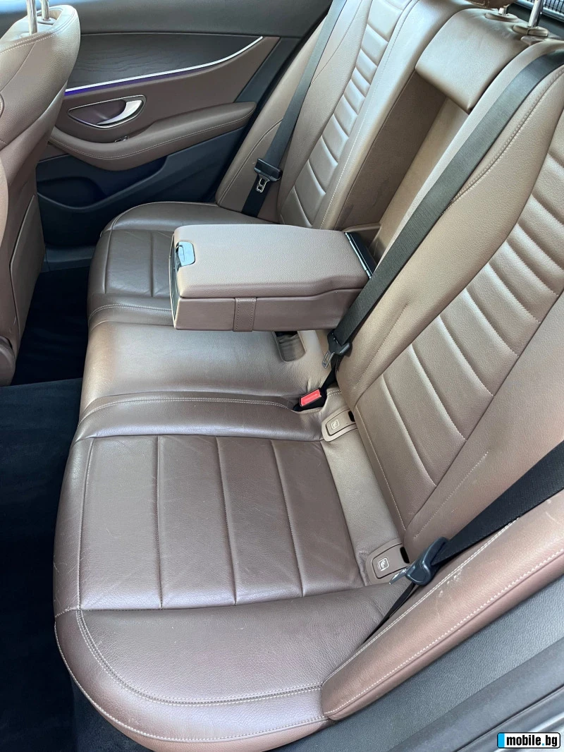 Mercedes-Benz E 220 All Terrain - Virtual Cockpit - Head up - FULL, снимка 11 - Автомобили и джипове - 52695444