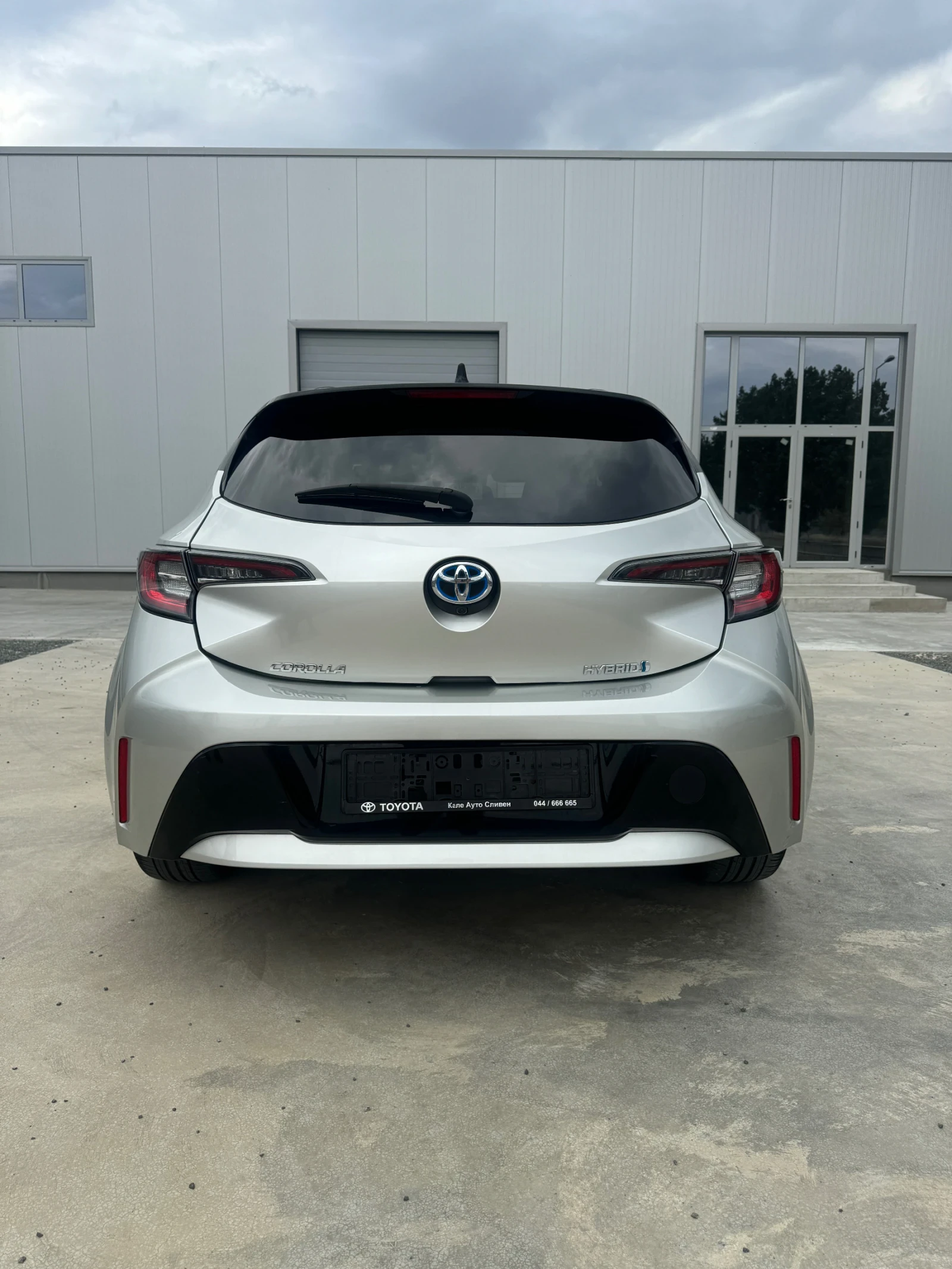 Toyota Corolla Facelift Hybrid - изображение 3