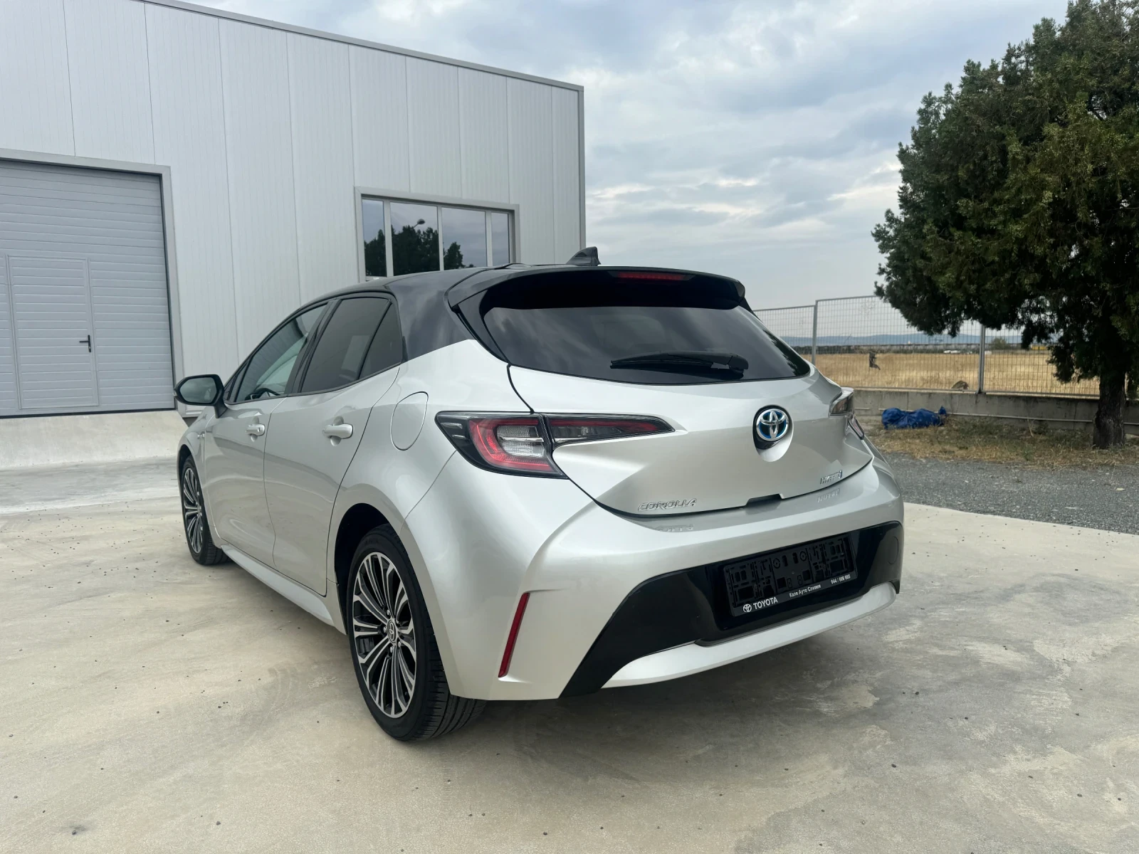 Toyota Corolla Facelift Hybrid - изображение 4