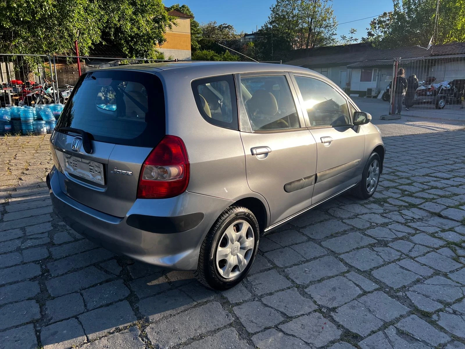 Honda Jazz 1.4 83кс КОЖА ИТАЛИЯ JAZZ-APEAL - изображение 4