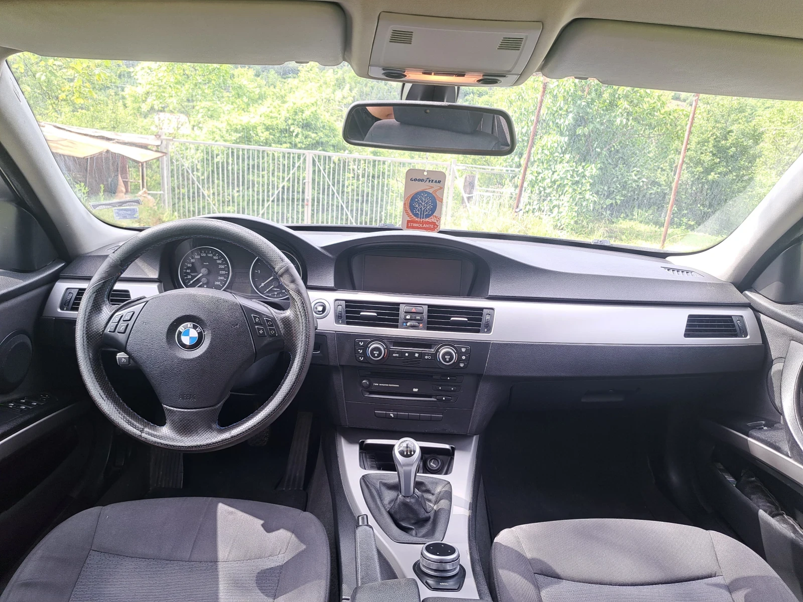 BMW 330  - изображение 8