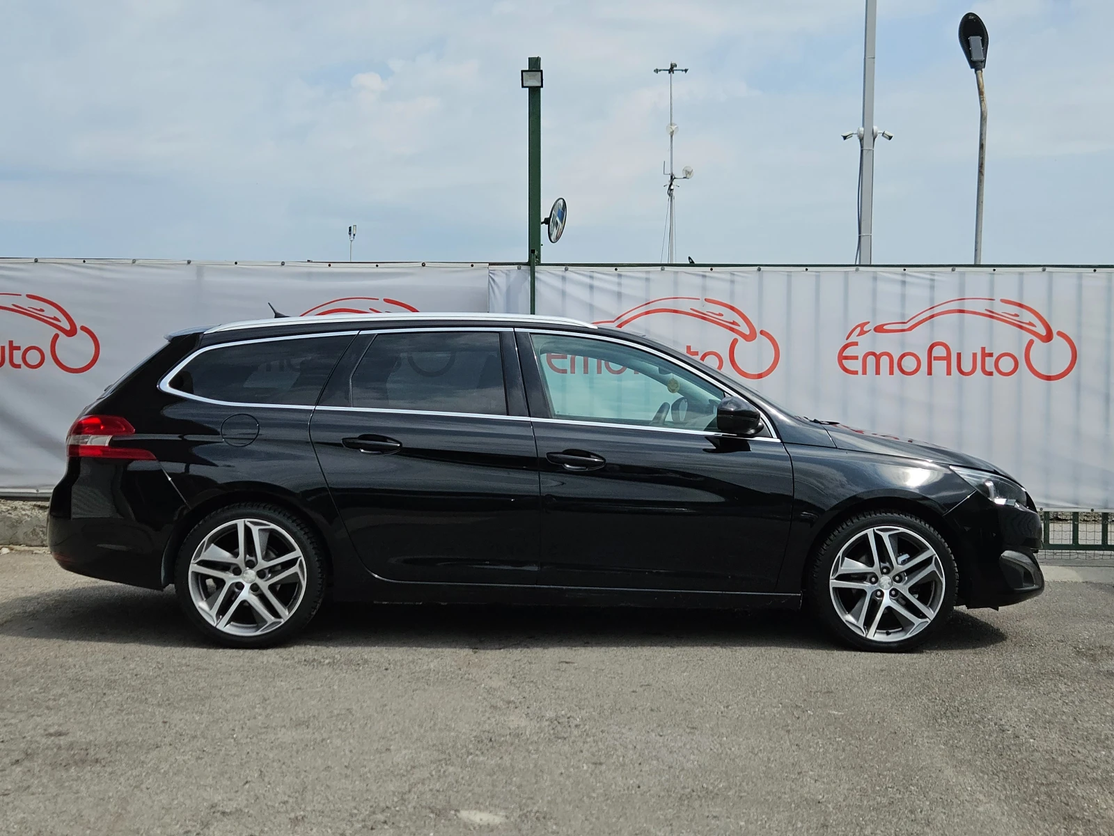 Peugeot 308 1.6HDI/ALLURE/120k/6ск/LED/NAVI/БЛУТУТ/EURO 6B/ТОП - изображение 2