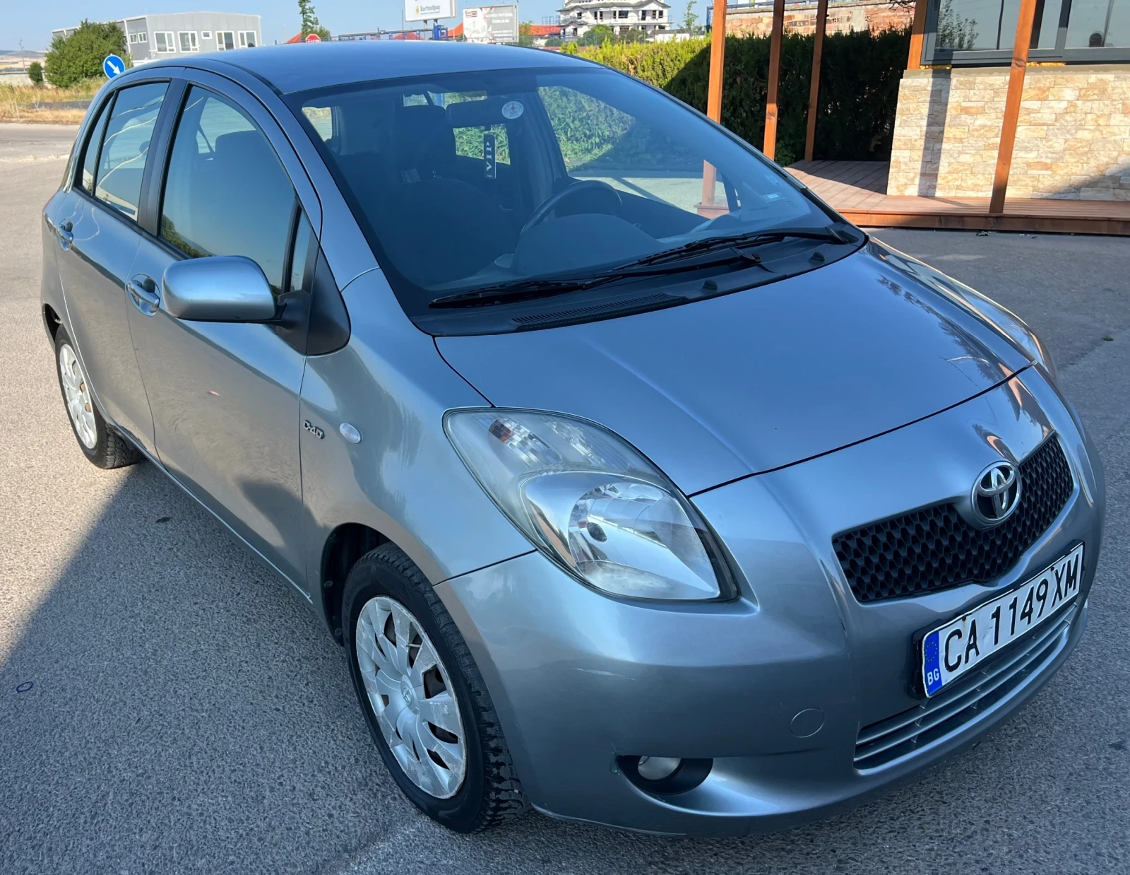 Toyota Yaris 1.4 D4D АВТОМАТ - изображение 3