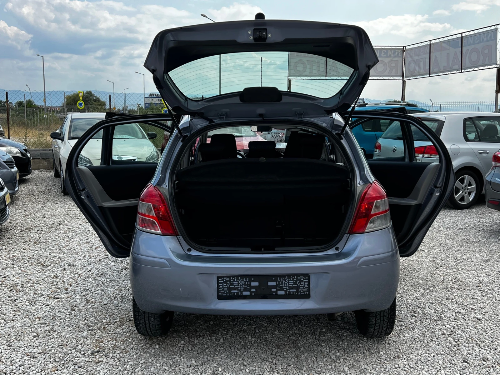 Toyota Yaris ЛИЗИНГ-FACELIFT -КЛИМАТРОНИК - изображение 9