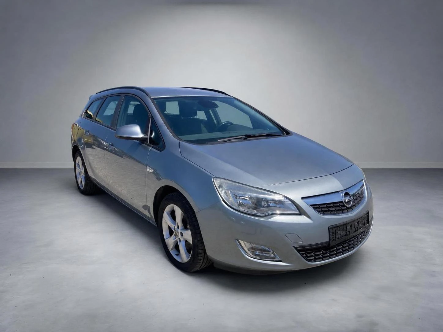 Opel Astra 1.7 CDTI, снимка 5 - Автомобили и джипове - 51366360
