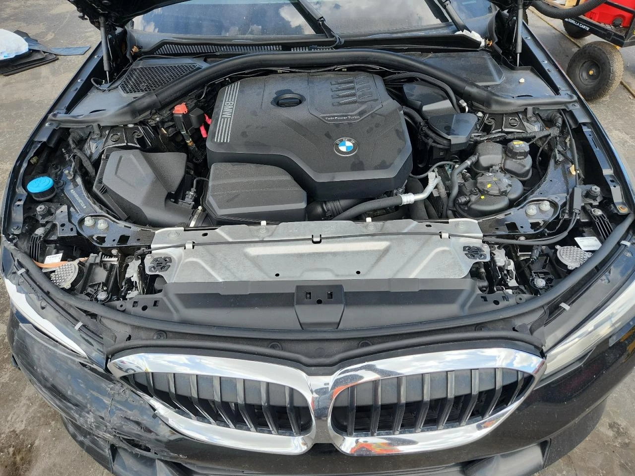 BMW 330 *  *    * CARFAX *  | Mobile.bg   11