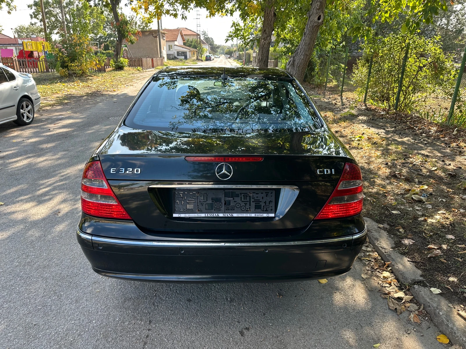 Mercedes-Benz E 320 AVANTGARDE - изображение 8
