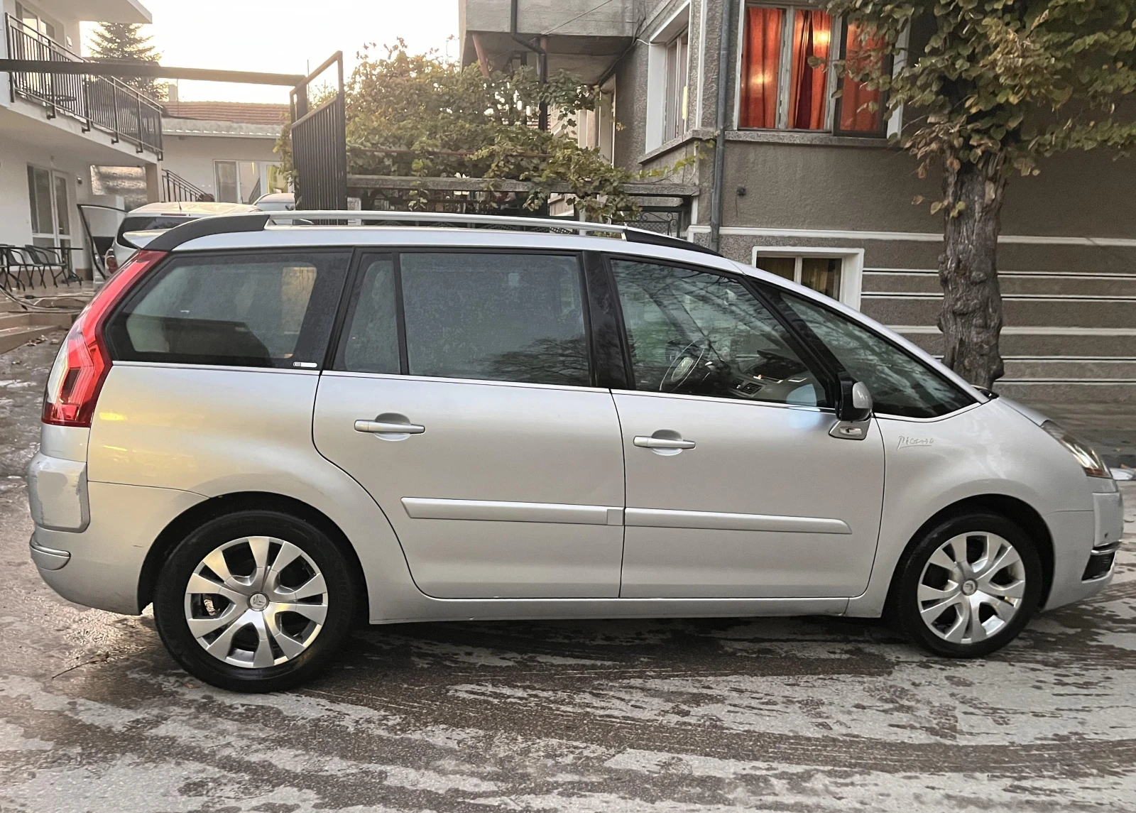 Citroen C4 Picasso  2.0 HDI  6+ 1  EXCLUSIVE       | Mobile.bg   4