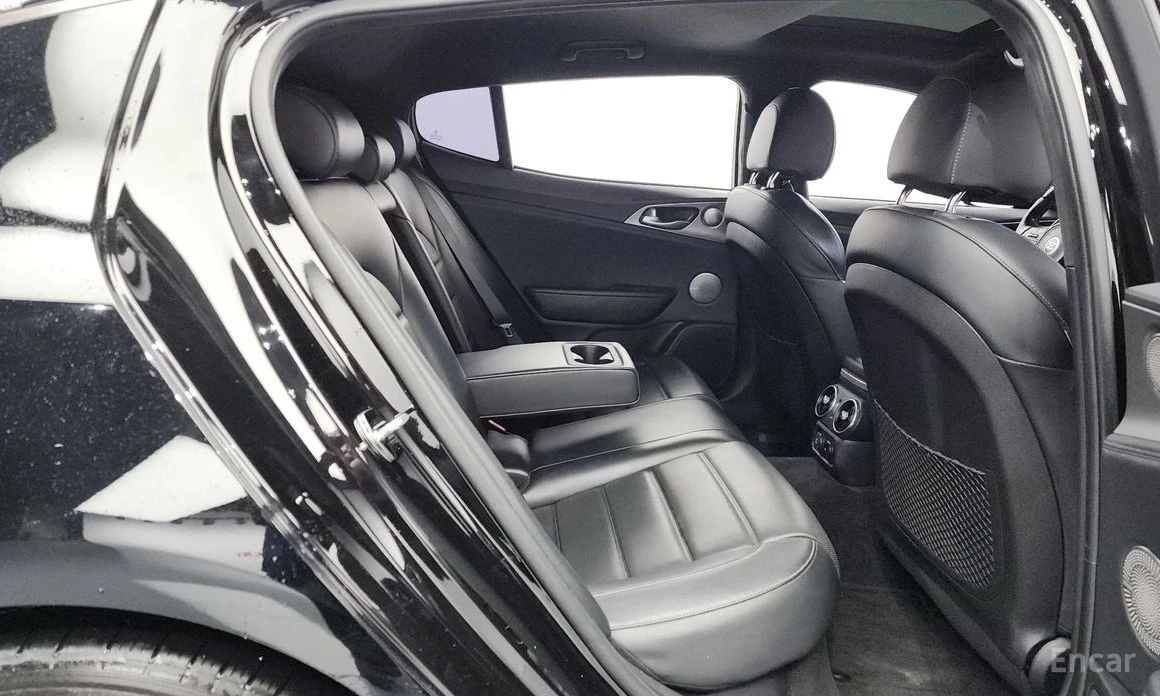 Kia Stinger | Mobile.bg   12