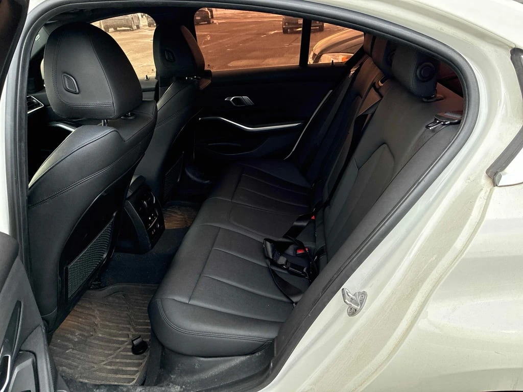 BMW 330 * 330i xDrive * CARFAX * ЦЕНА ДО БГ - изображение 10