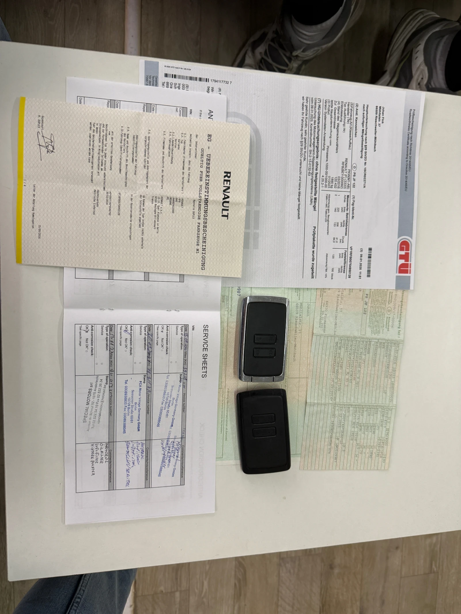 Renault Megane 1.6 DCI FULL OPTIONS (KTEO, COC, SERVICE BOOK), снимка 15 - Автомобили и джипове - 53305765