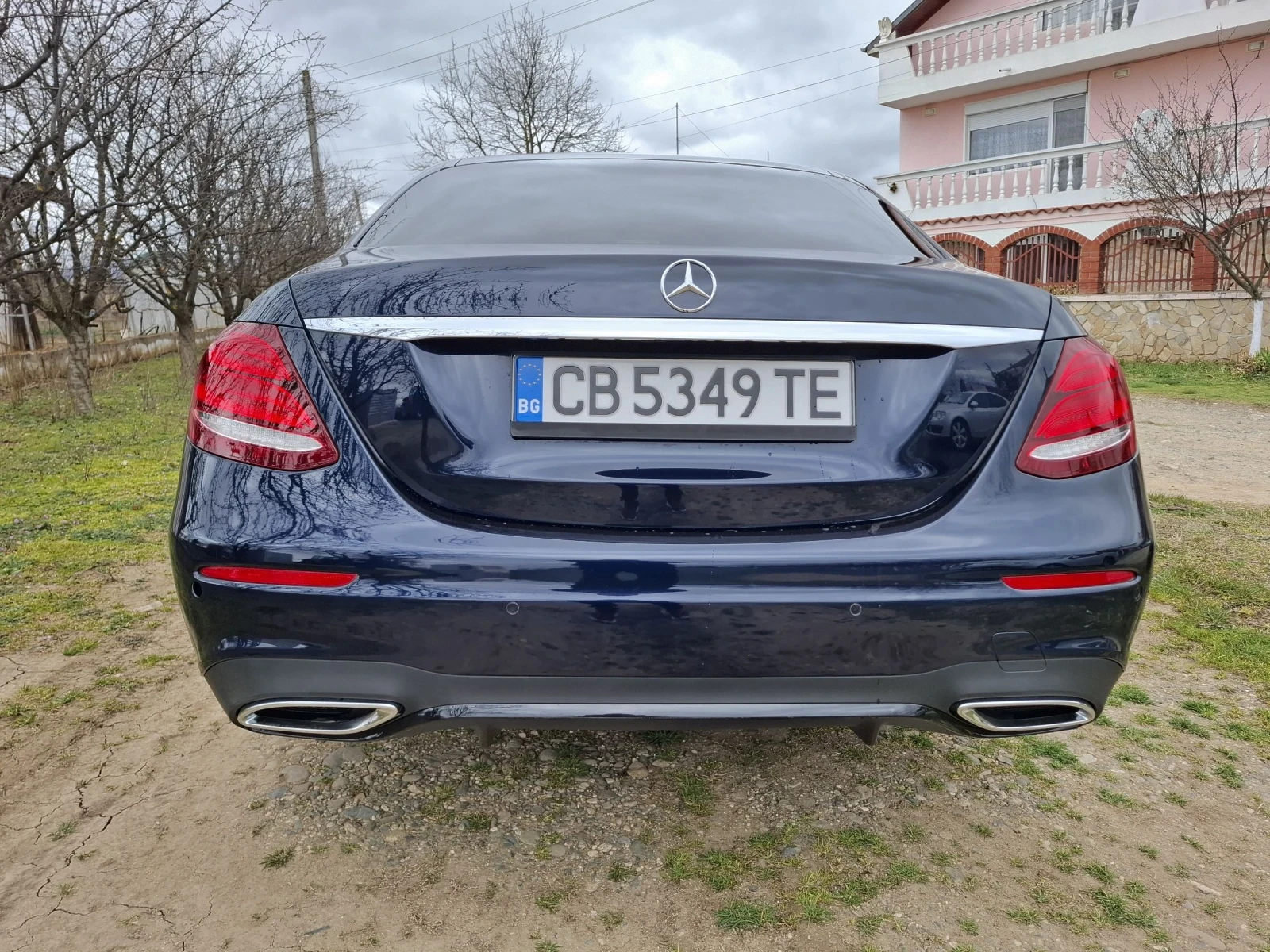 Mercedes-Benz E 220 AMG, снимка 6 - Автомобили и джипове - 53934588