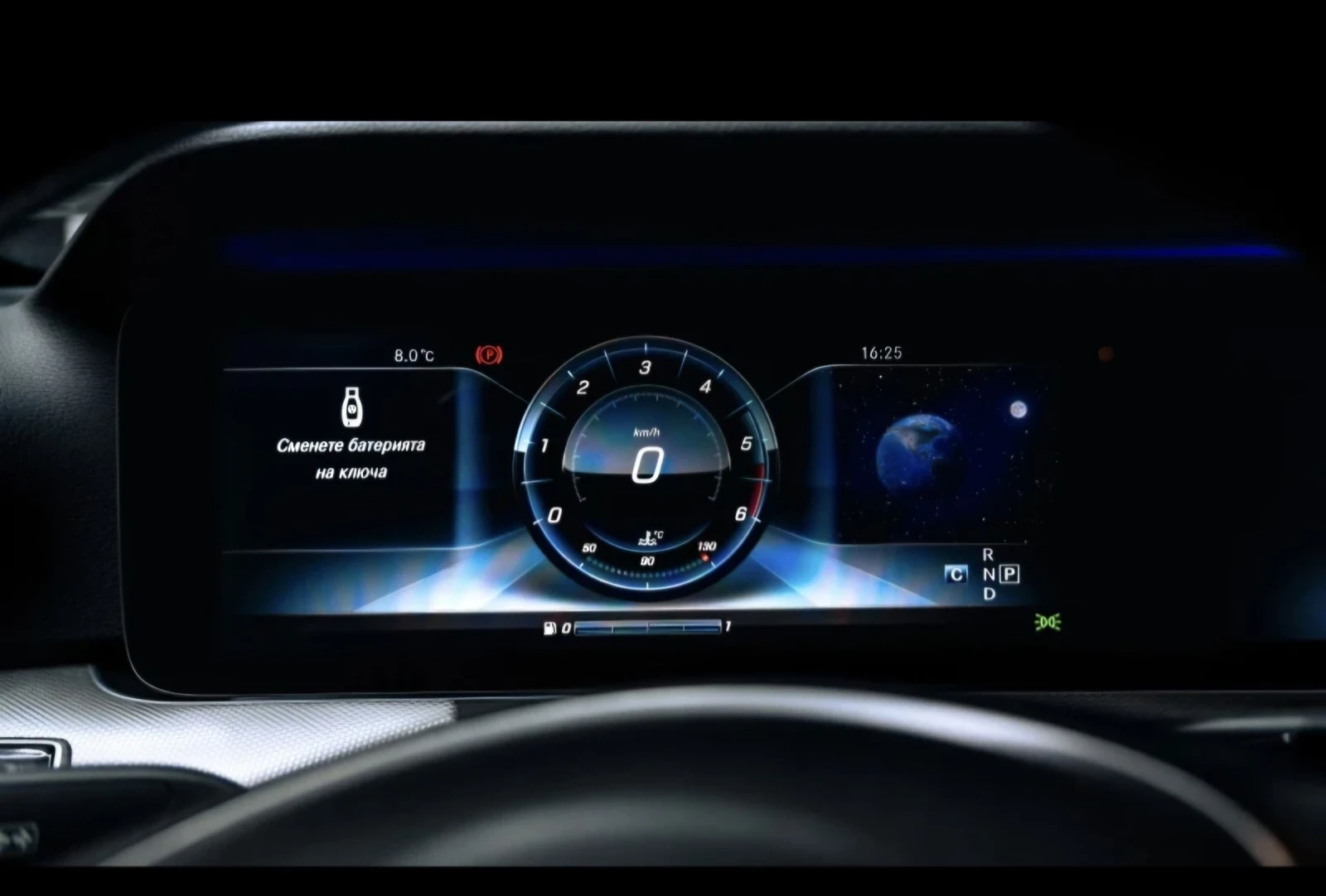 Mercedes-Benz E 220 AMG, снимка 13 - Автомобили и джипове - 53934588