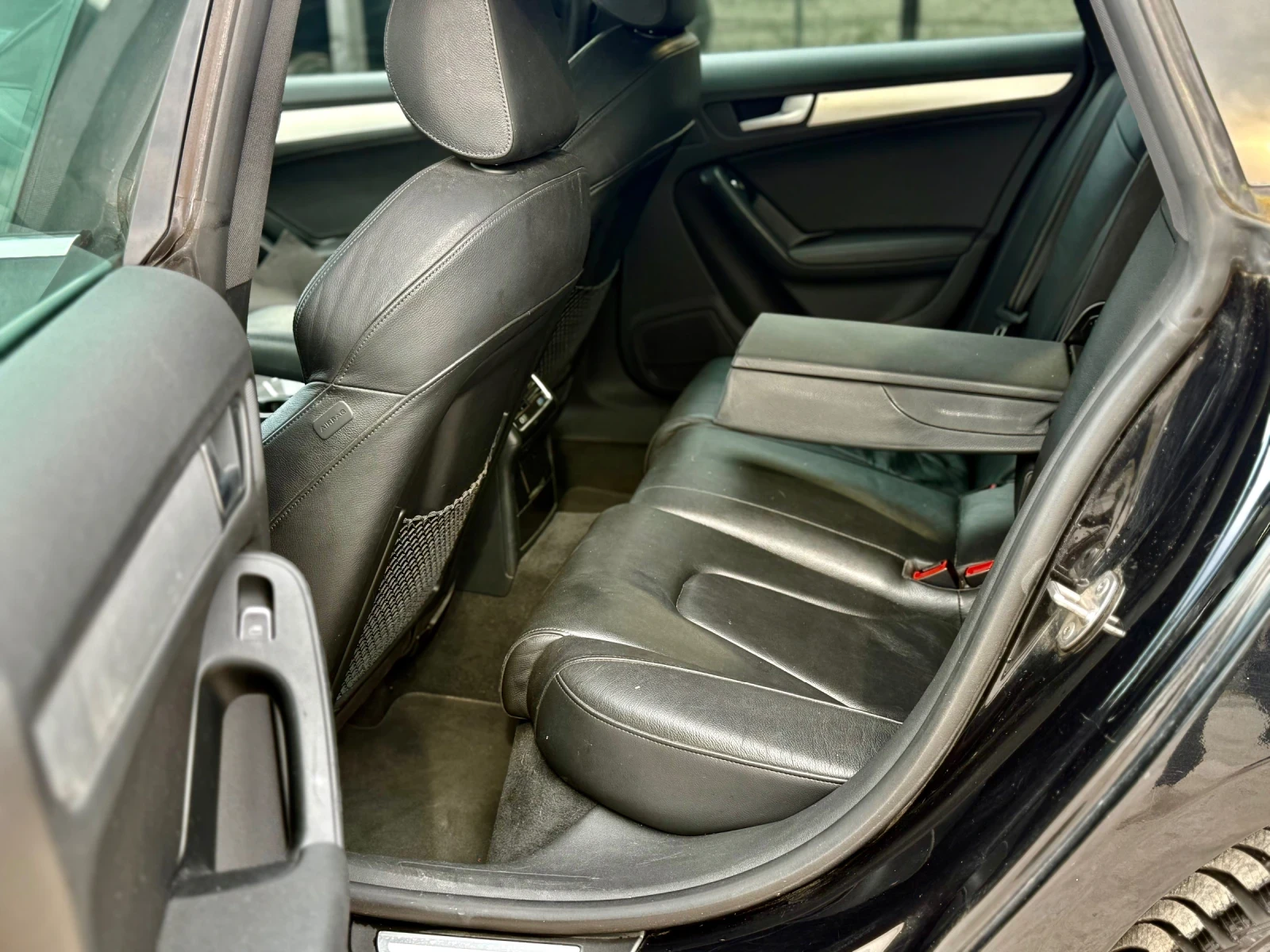 Audi A5 3.0TDI* SportBack* Facelift* Distronic* Автомат* К, снимка 12 - Автомобили и джипове - 54421406