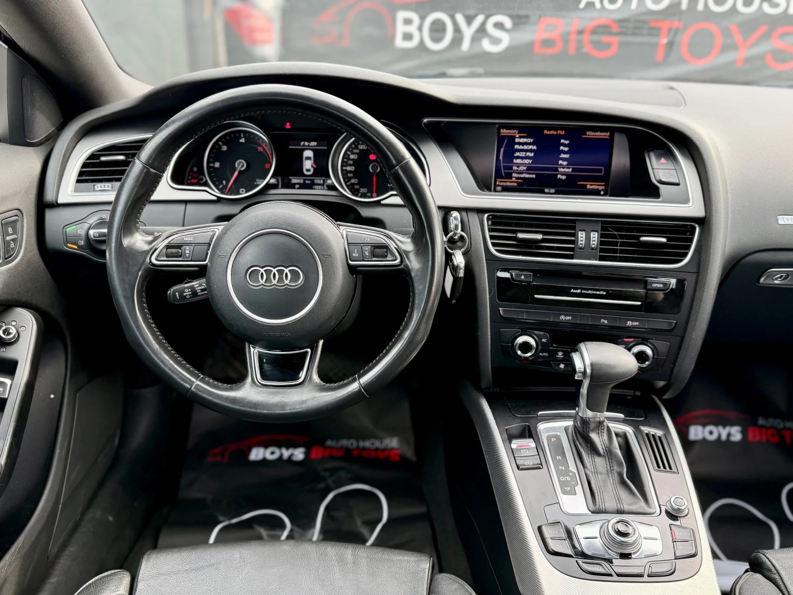 Audi A5 3.0TDI* SportBack* Facelift* Distronic* Автомат* К, снимка 11 - Автомобили и джипове - 54421406