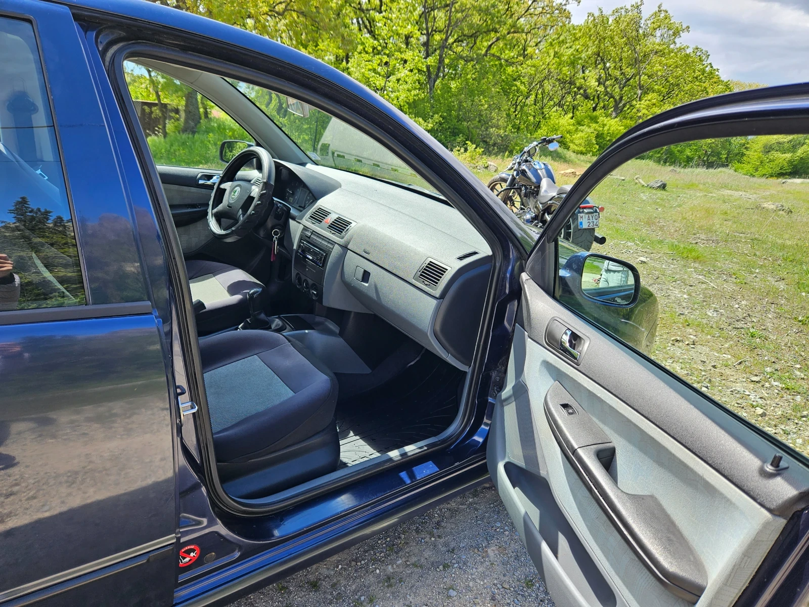Skoda Fabia 1.9 SDI, снимка 11 - Автомобили и джипове - 54449120
