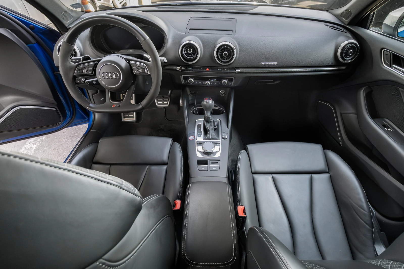 Audi Rs3 SEDAN, снимка 11 - Автомобили и джипове - 55141988