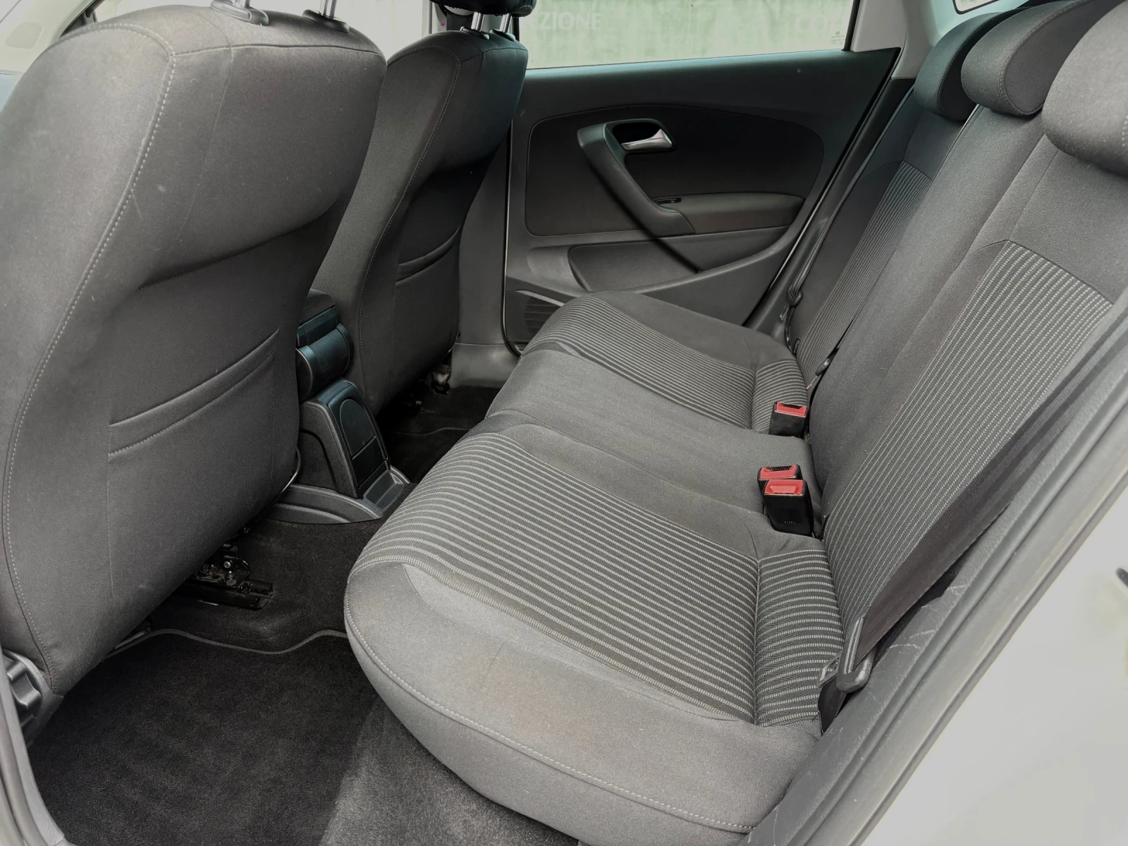VW Polo 1.6 LPG, ФАБРИЧНА ГАЗ, НАВИГАЦИЯ, снимка 11 - Автомобили и джипове - 55152079