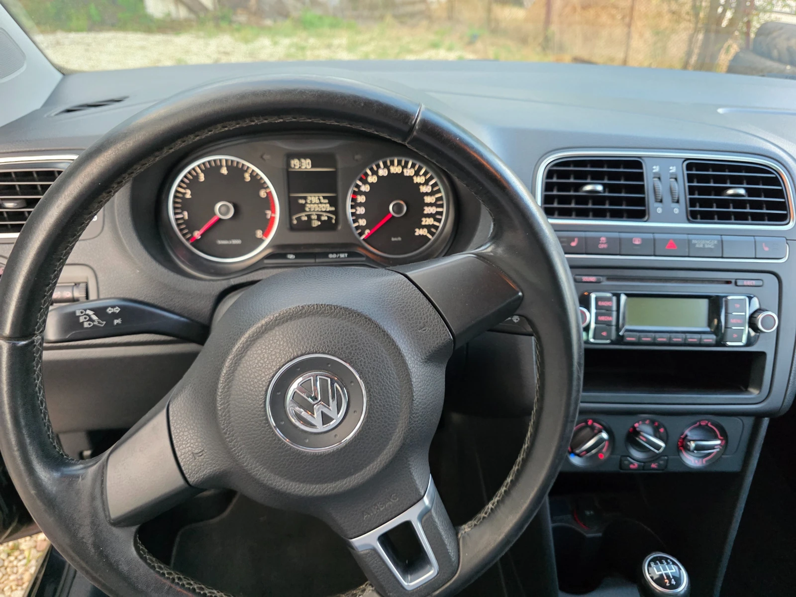 VW Polo STYLE, снимка 13 - Автомобили и джипове - 55297198