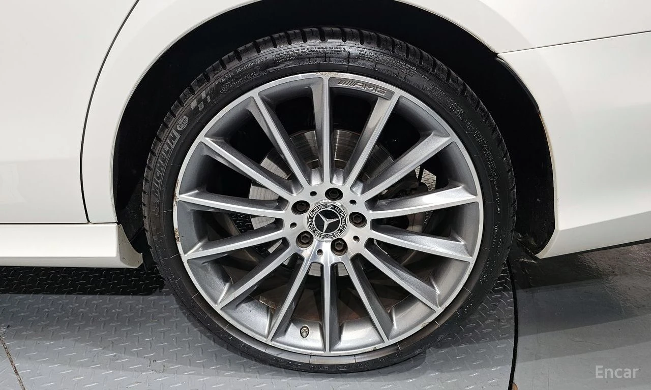 Mercedes-Benz E 350 * ФИКСИРАНА ЦЕНА ДО БЪЛГАРИЯ * АВТОКРЕДИТ, снимка 5 - Автомобили и джипове - 55399136
