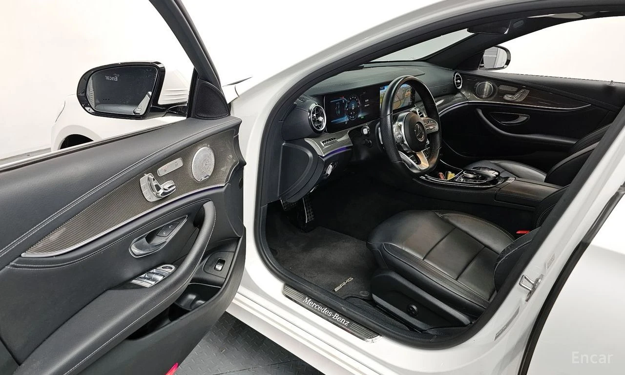 Mercedes-Benz E 350 * ФИКСИРАНА ЦЕНА ДО БЪЛГАРИЯ * АВТОКРЕДИТ, снимка 11 - Автомобили и джипове - 55399136