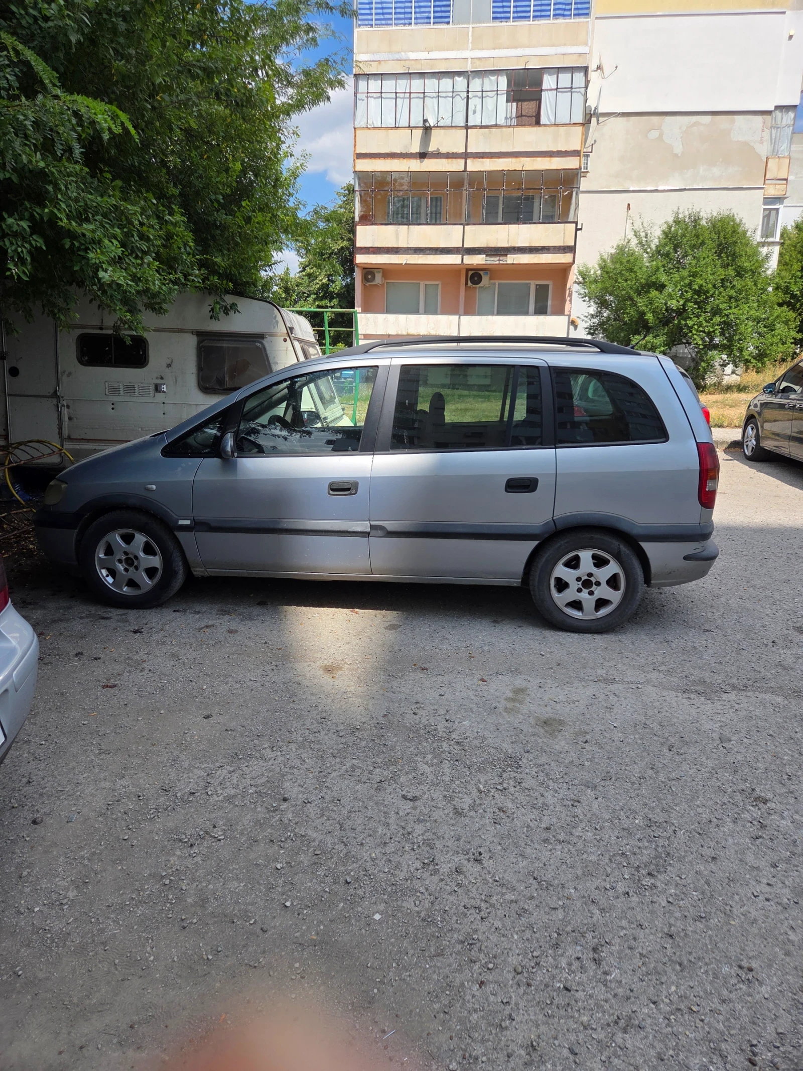 Opel Zafira, снимка 3 - Автомобили и джипове - 55626273