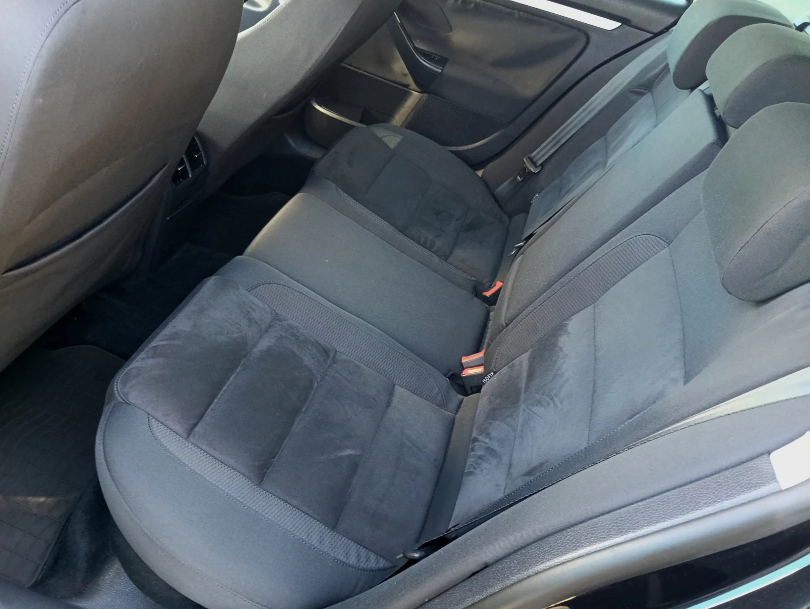 VW Golf 1.6 TDI AUTOMATIC, снимка 6 - Автомобили и джипове - 56022675